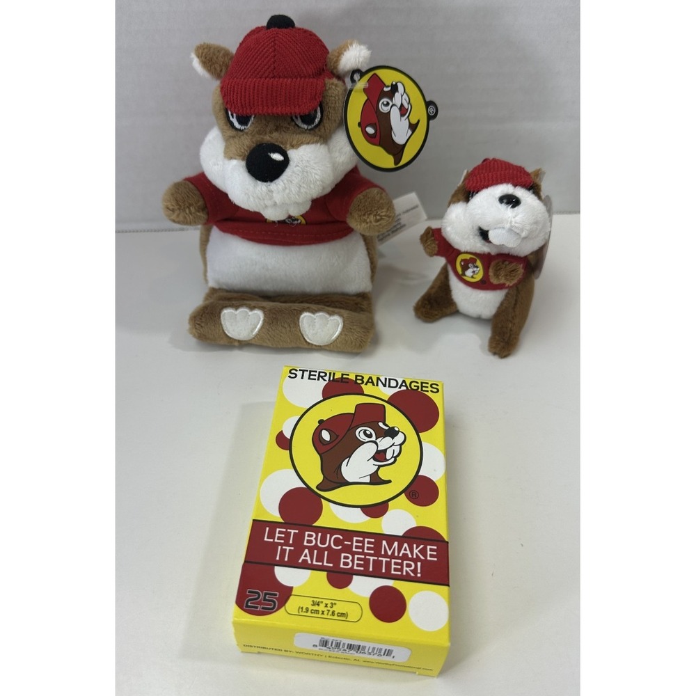 Buc-ee's Bundle Lot Beaver Plush Phone Holder + Keychain + 23 Bandaids (2 Used)